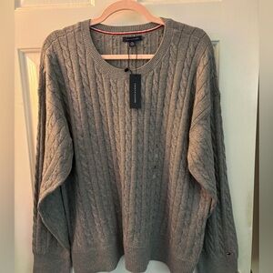 Tommy Hilfiger sweater